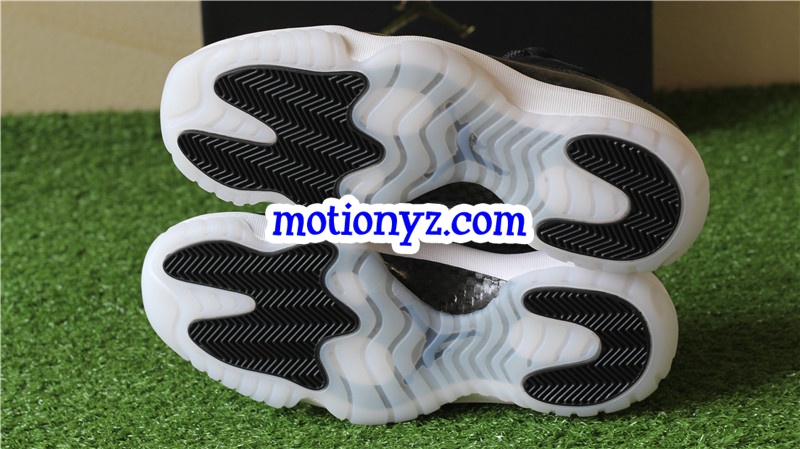 Air Jordan 11 Retro Low Barons GS